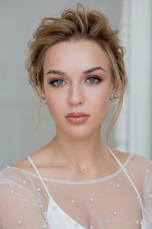 Елена Попова