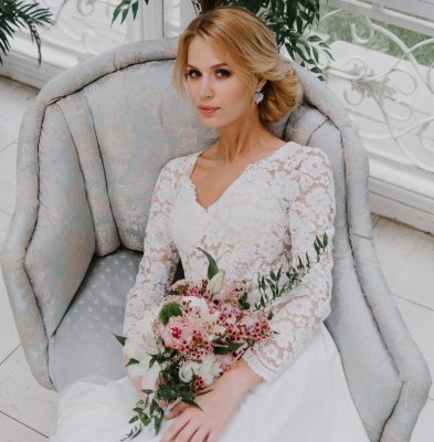 Елена Попова