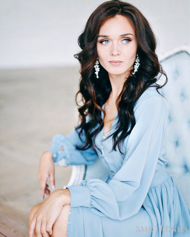 Елена Попова