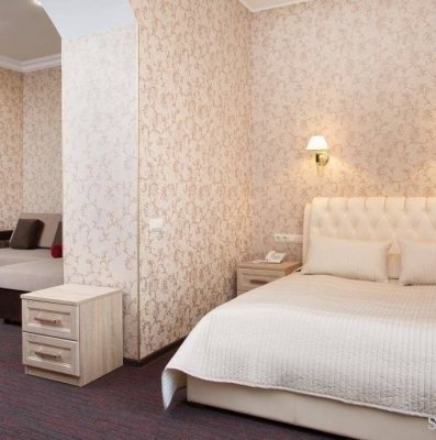 Kravt Hotel
