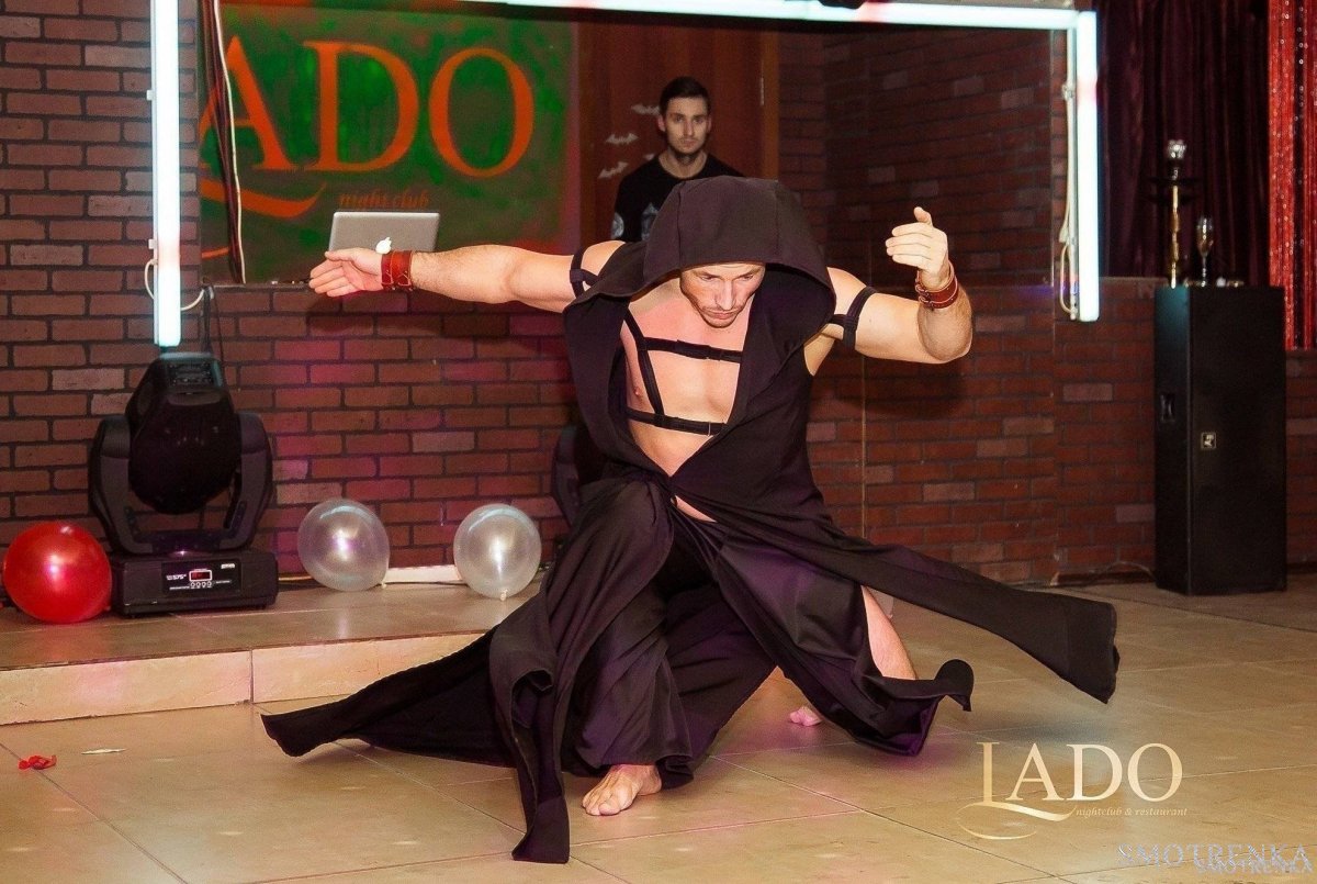 Караоке-бар LADO
