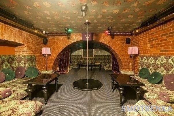 Cтрип-кабаре Wclub Cabaret