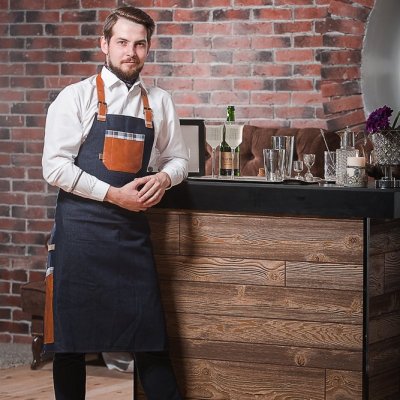 MUST HAVE BAR