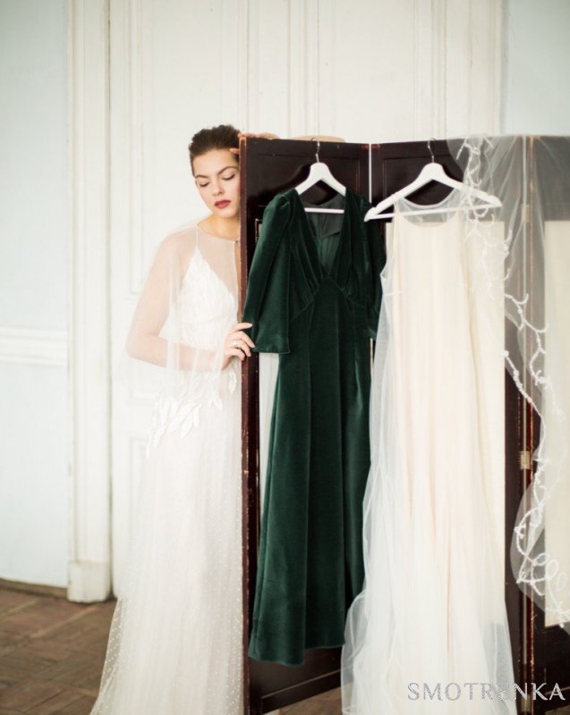 Sasha Grebneva Wedding Gown