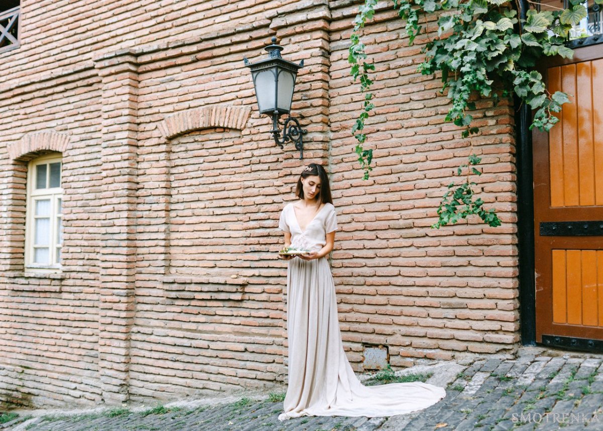 Sasha Grebneva Wedding Gown