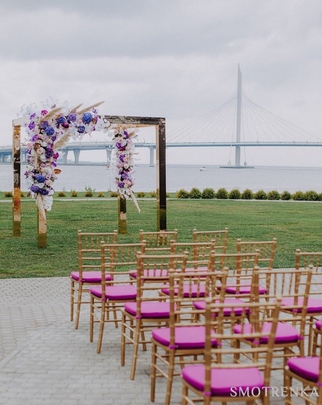 Honey Tree Decor Studio